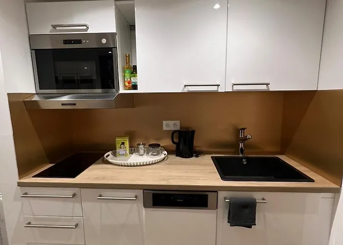 Place A 2 Minutes Du Metro Excellente Localisation Paris