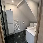 Place A 2 Minutes Du Metro Excellente Localisation 홈스테이 파리